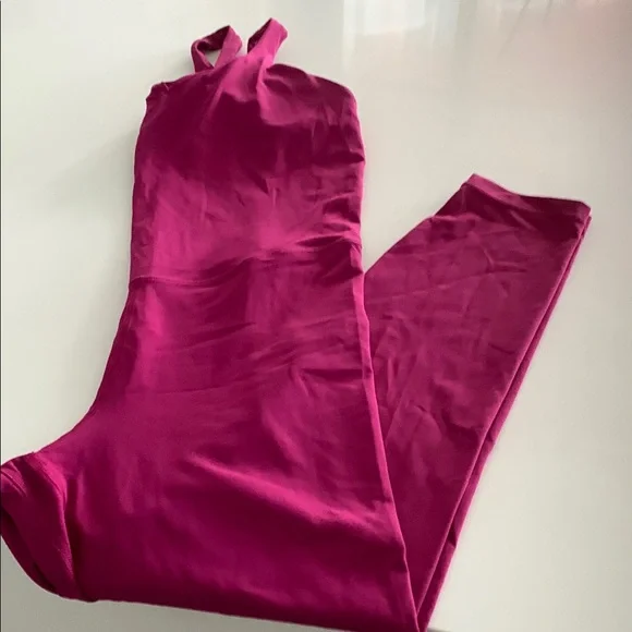 Lulu lemon magenta workout Onsie jumpsuit size L - Picture 2 of 8